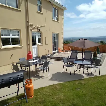 4bedroom House-letterkenny-privategarden-sleeps 7 Letterkenny