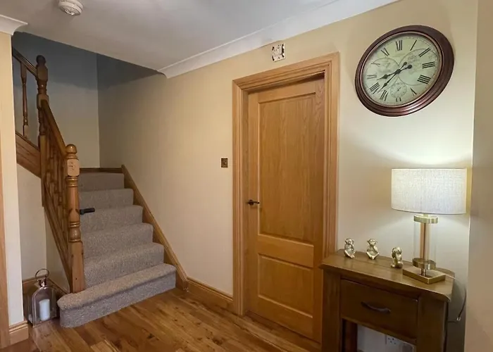 4bedroom House-letterkenny-privategarden-sleeps 7 * Letterkenny